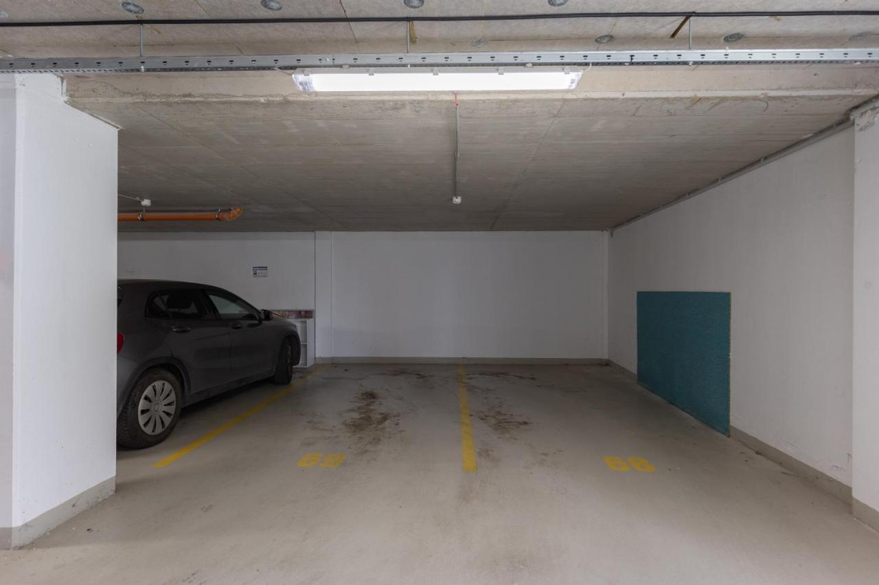 All You Need In Bp - Garage, Terraces, Aircon Budapest Eksteriør bilde